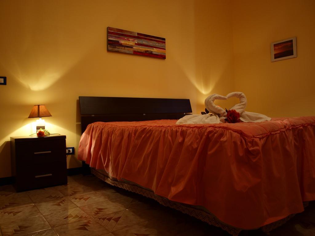 B&B Arco Dell'Orologio Trapani Habitación foto